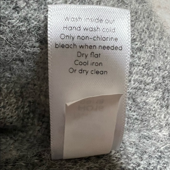 Athleta S Sweater Pullover Knit Undercover Camo Alpaca Wool Gray Crew Neck. - Picture 6 of 7